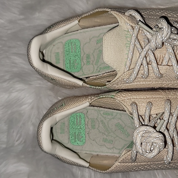 Adidas x Pharrel Wiliams Superstar - Picture 9 of 10